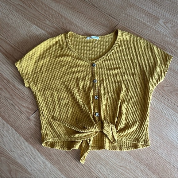 Caution To The Wind Mustard Waffle Knit Top Medium - Picture 1 of 7
